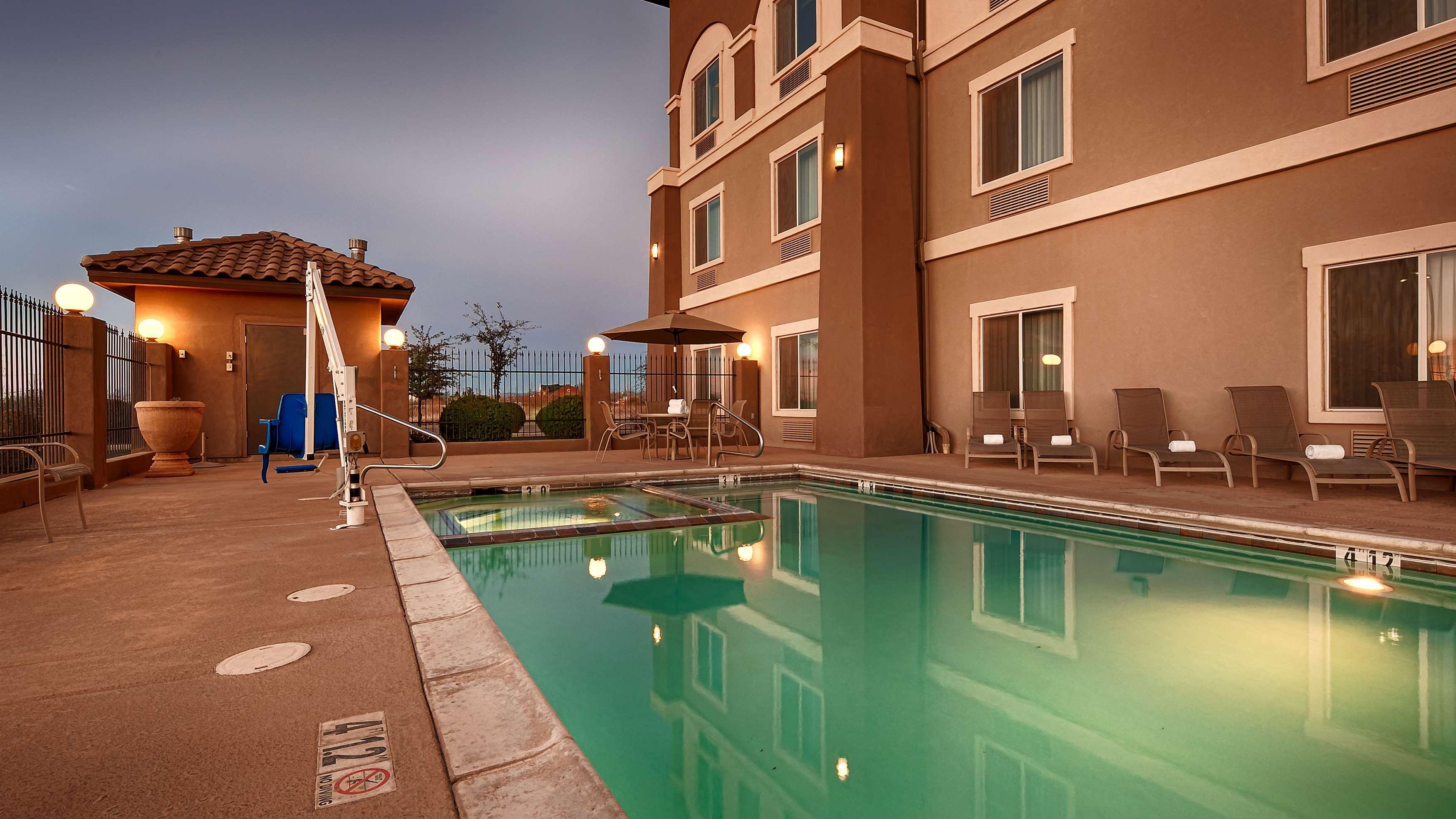 Best Western Douglas Inn & Suites Kültér fotó